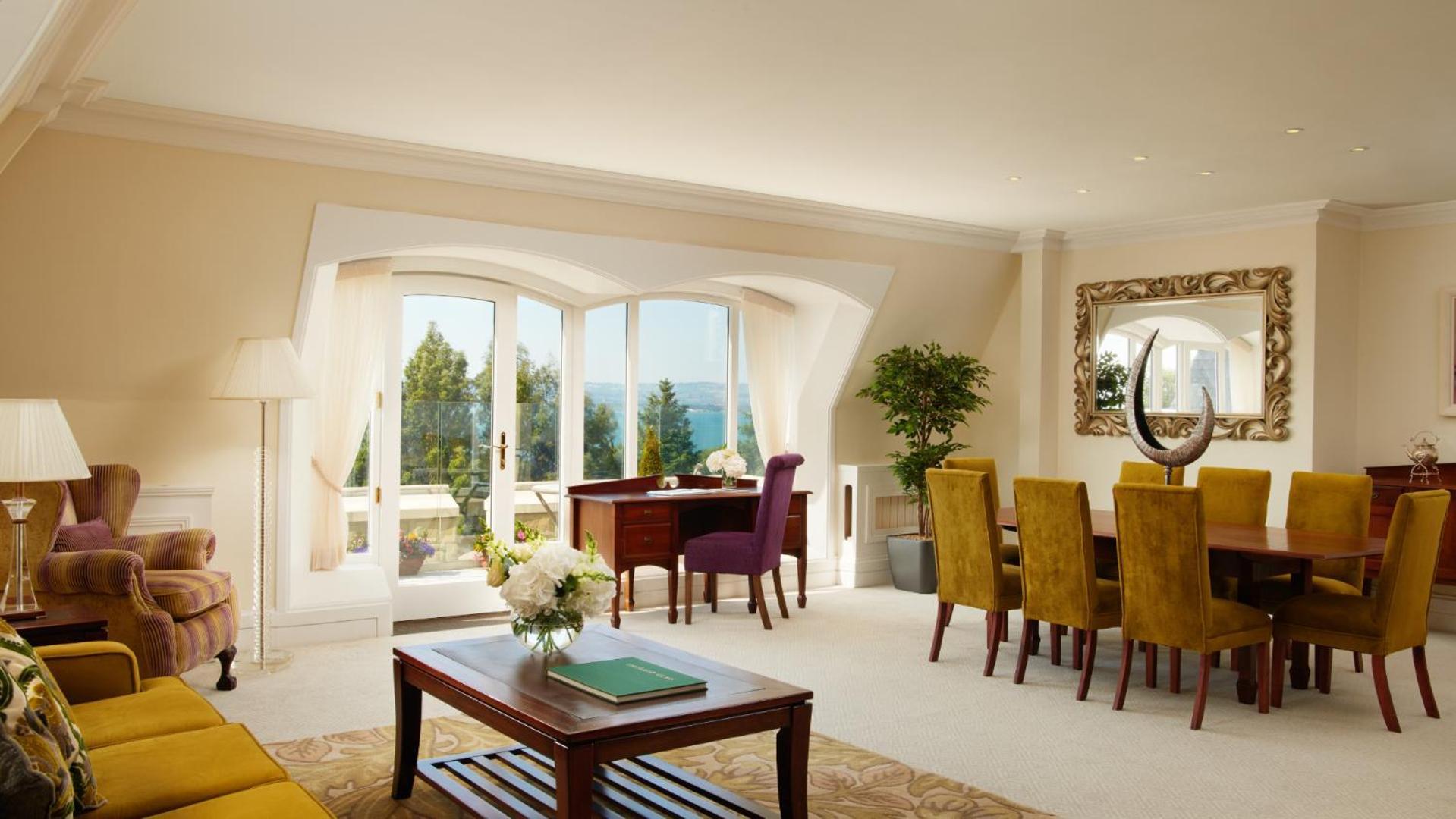 The Culloden Estate And Spa Holywood  Esterno foto Interior of a typical apartment